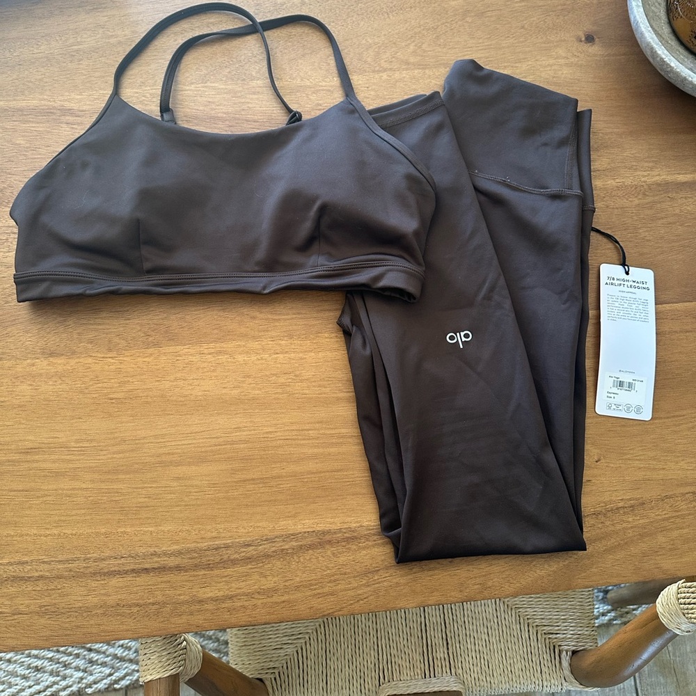 Alo 7/8 airlift leggings set